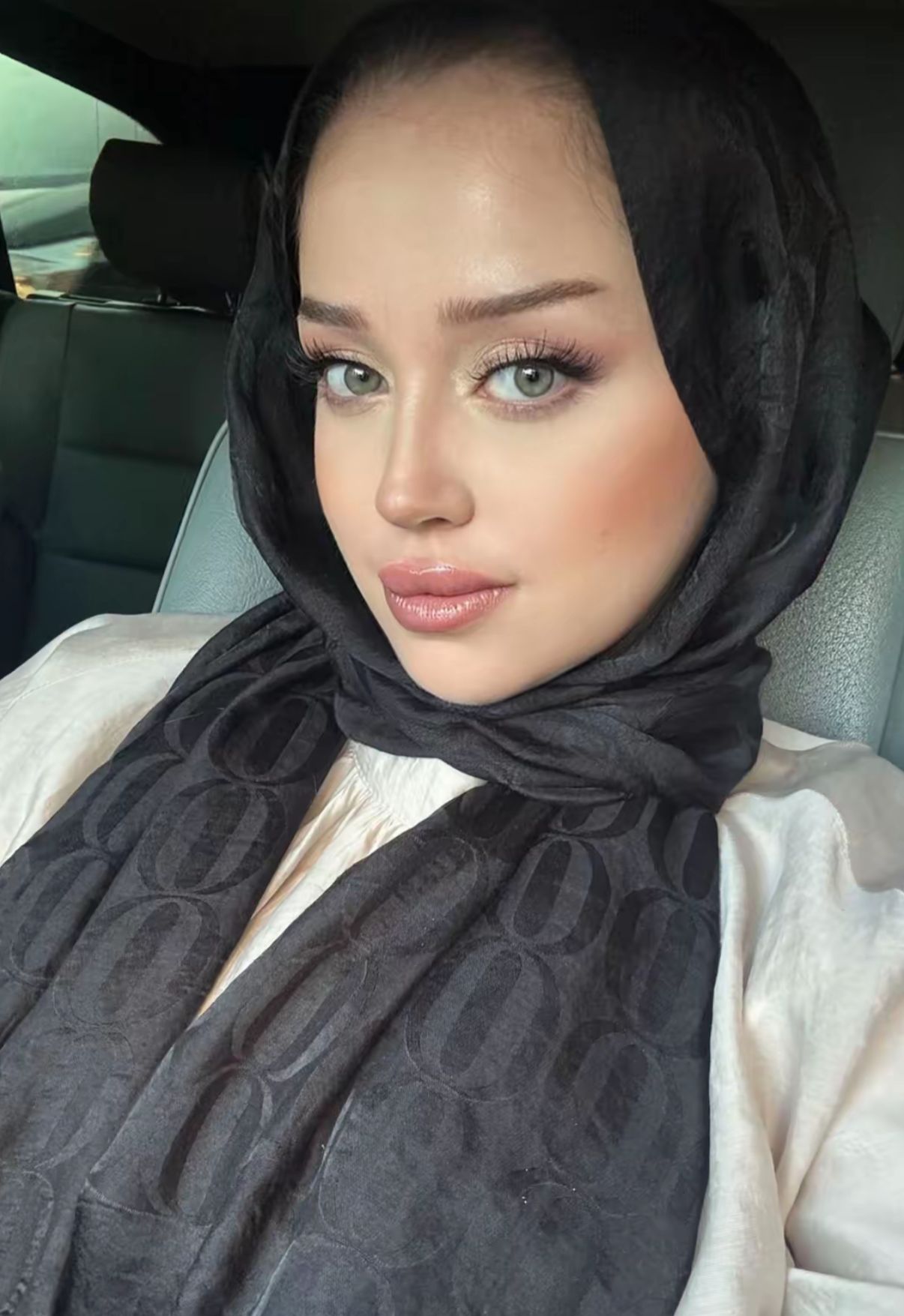 ELA KADIKÖY